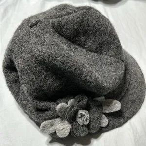 Bordoni vintage Elegant Beige and Black Wool Cloche Hat Italy BORDONI WOMEN Beige WOOL BLEND FASHION COMFORT WINTER HAT  main image 3